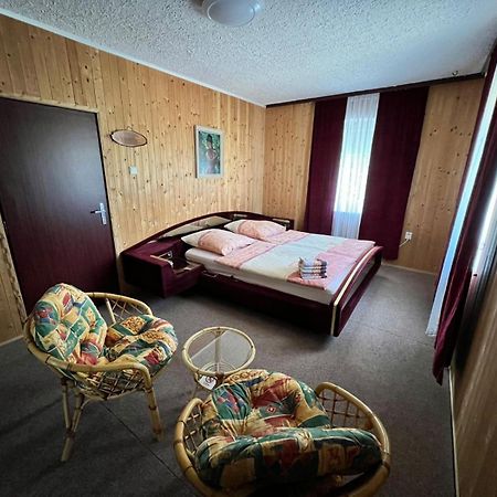 Apartmany Merkel Broumov Exteriér fotografie